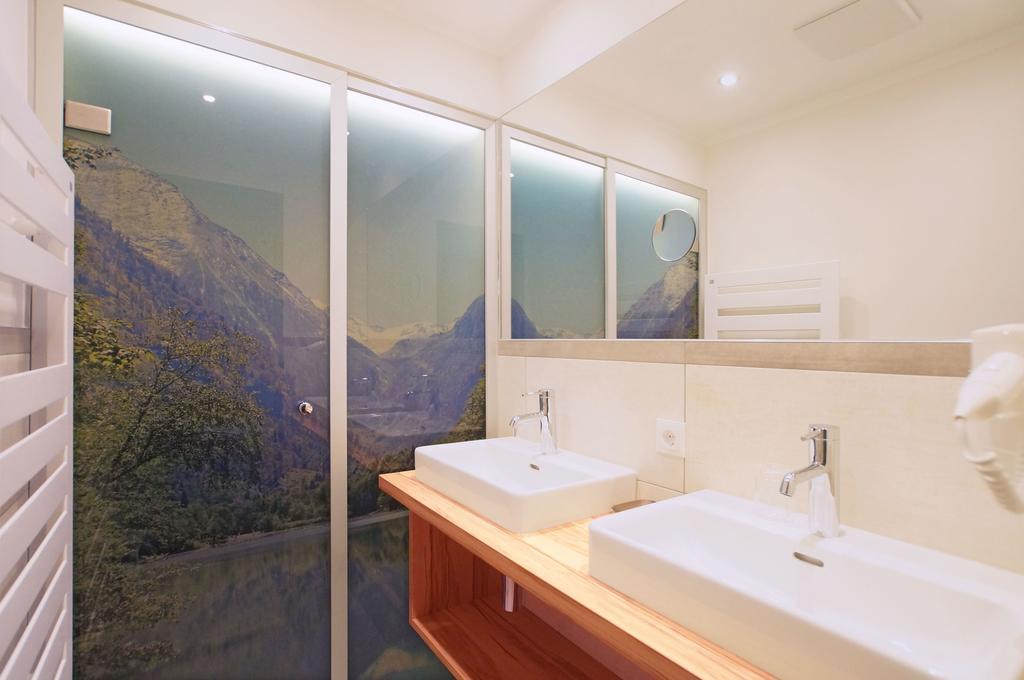 Haus Hintertux Hotel Стая снимка