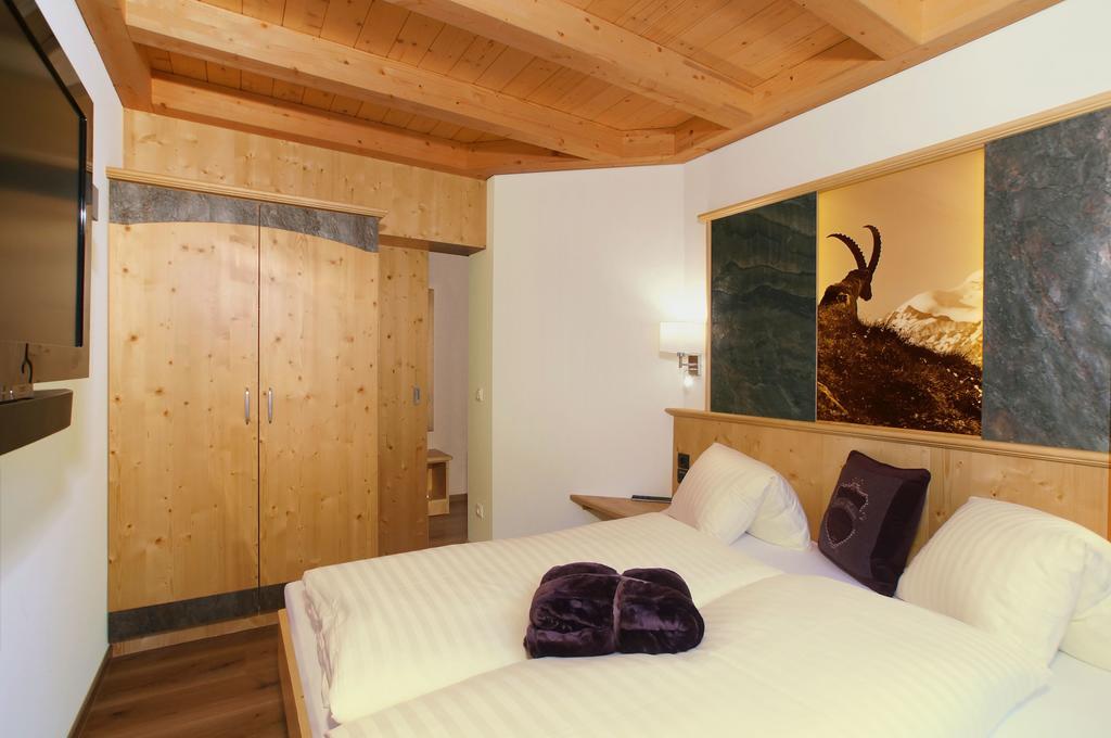 Haus Hintertux Hotel Стая снимка