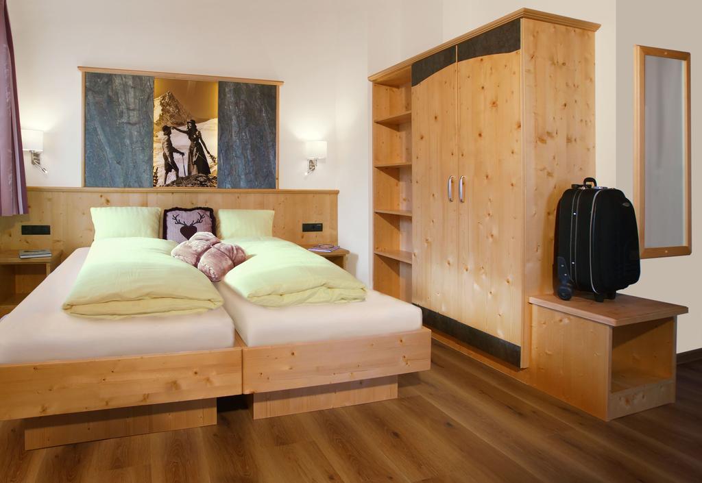 Haus Hintertux Hotel Стая снимка