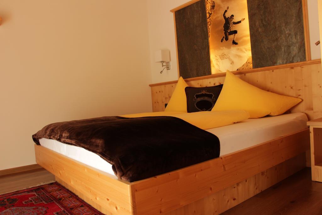 Haus Hintertux Hotel Екстериор снимка